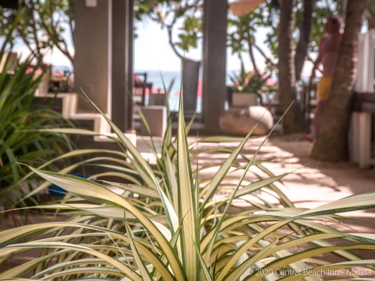 Central Beach Inn Мірісса Екстер'єр фото