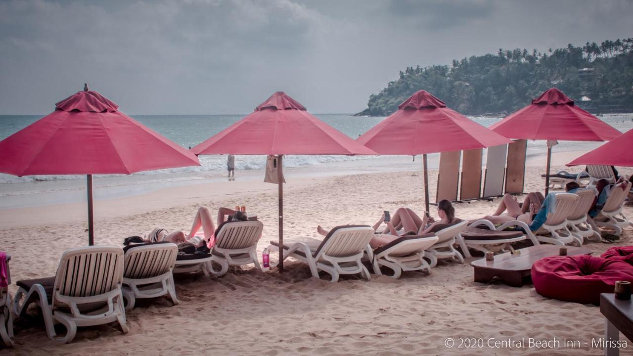 Central Beach Inn Мірісса Екстер'єр фото